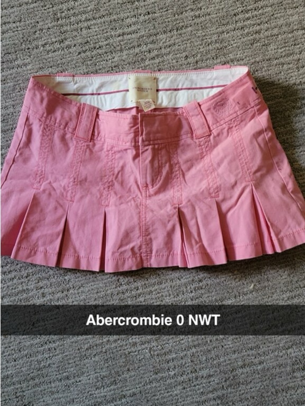 NWT Abercrombie & Fitch Bubblegum Pink Pleated Mini Skirt